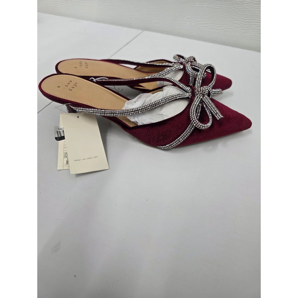 A New Day Burgundy Velvet Rhinestone Bow Kitten Heels Pointed Toe Mules Red - Picture 3 of 4